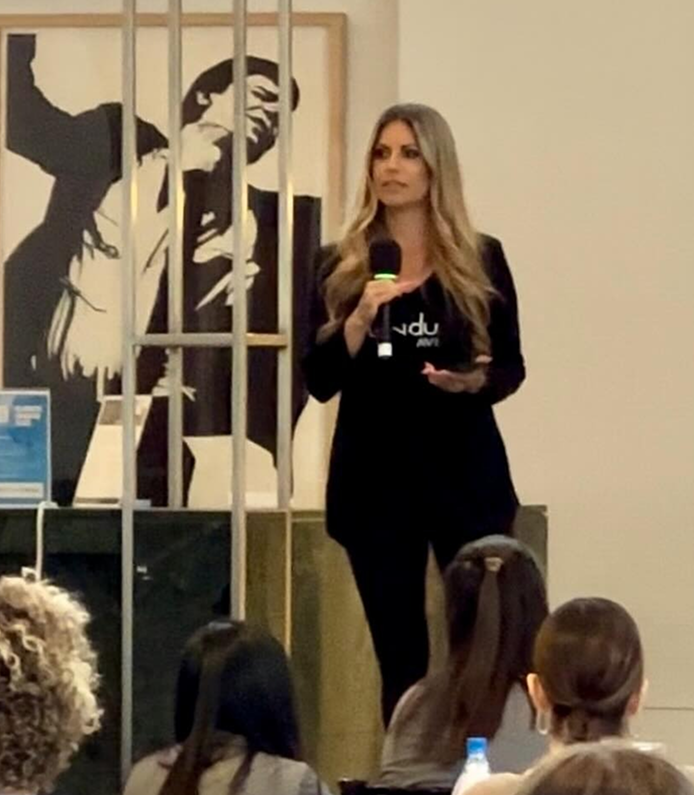 Speaking - Laura Dulay